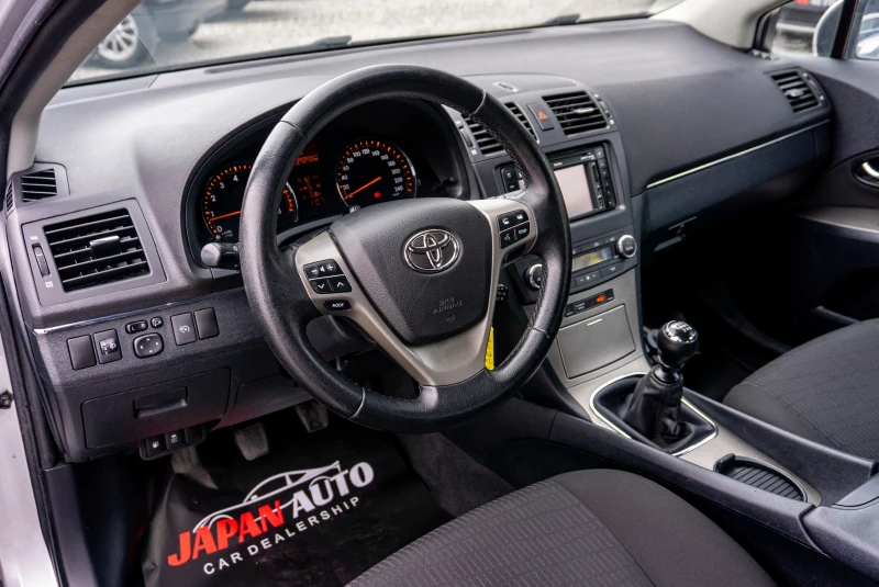 Toyota Avensis 1.8 VVT-i | С ГАРАНЦИЯ , снимка 6 - Автомобили и джипове - 52051387