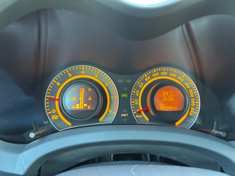 Toyota Auris, снимка 10 - Автомобили и джипове - 52458191