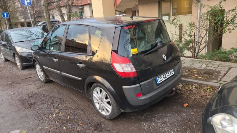 Renault Scenic, снимка 3 - Автомобили и джипове - 52495175