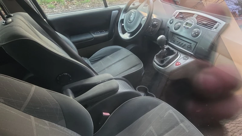 Renault Scenic, снимка 5 - Автомобили и джипове - 52495175