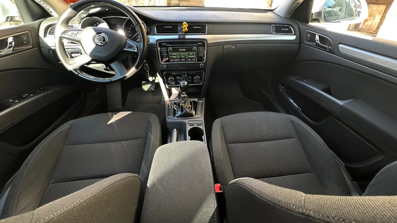 Skoda Superb N1, снимка 10 - Автомобили и джипове - 52594918