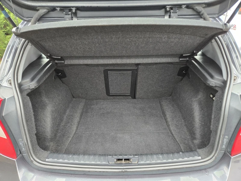 BMW 118 2.0D-122кс= 6СКОРОСТИ= КЛИМАТИК, снимка 10 - Автомобили и джипове - 53013770