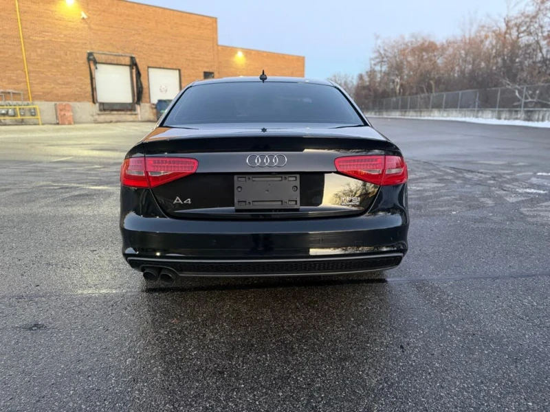 Audi A4 Audi A4 2.0T quattro* АвтоКредит* (ЦЕНА ДО БГ), снимка 6 - Автомобили и джипове - 53042692