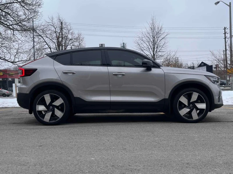 Volvo C40 Ultimate /CARFAX /Стъклен таван/Подгрев/360 камера, снимка 5 - Автомобили и джипове - 53570922