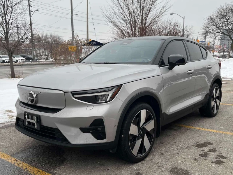 Volvo C40 Ultimate /CARFAX /Стъклен таван/Подгрев/360 камера