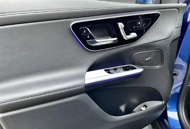 Mercedes-Benz GLC 200 4Matic = AMG Line = Advanced Plus Гаранция, снимка 5 - Автомобили и джипове - 53632333