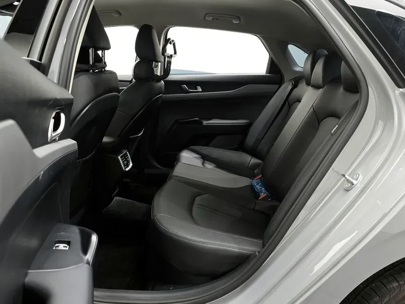 Kia K5 Hybrid Prestige, снимка 12 - Автомобили и джипове - 55885976