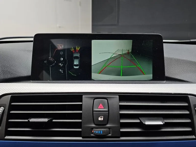 BMW 330 I M Sports, снимка 15 - Автомобили и джипове - 55928837