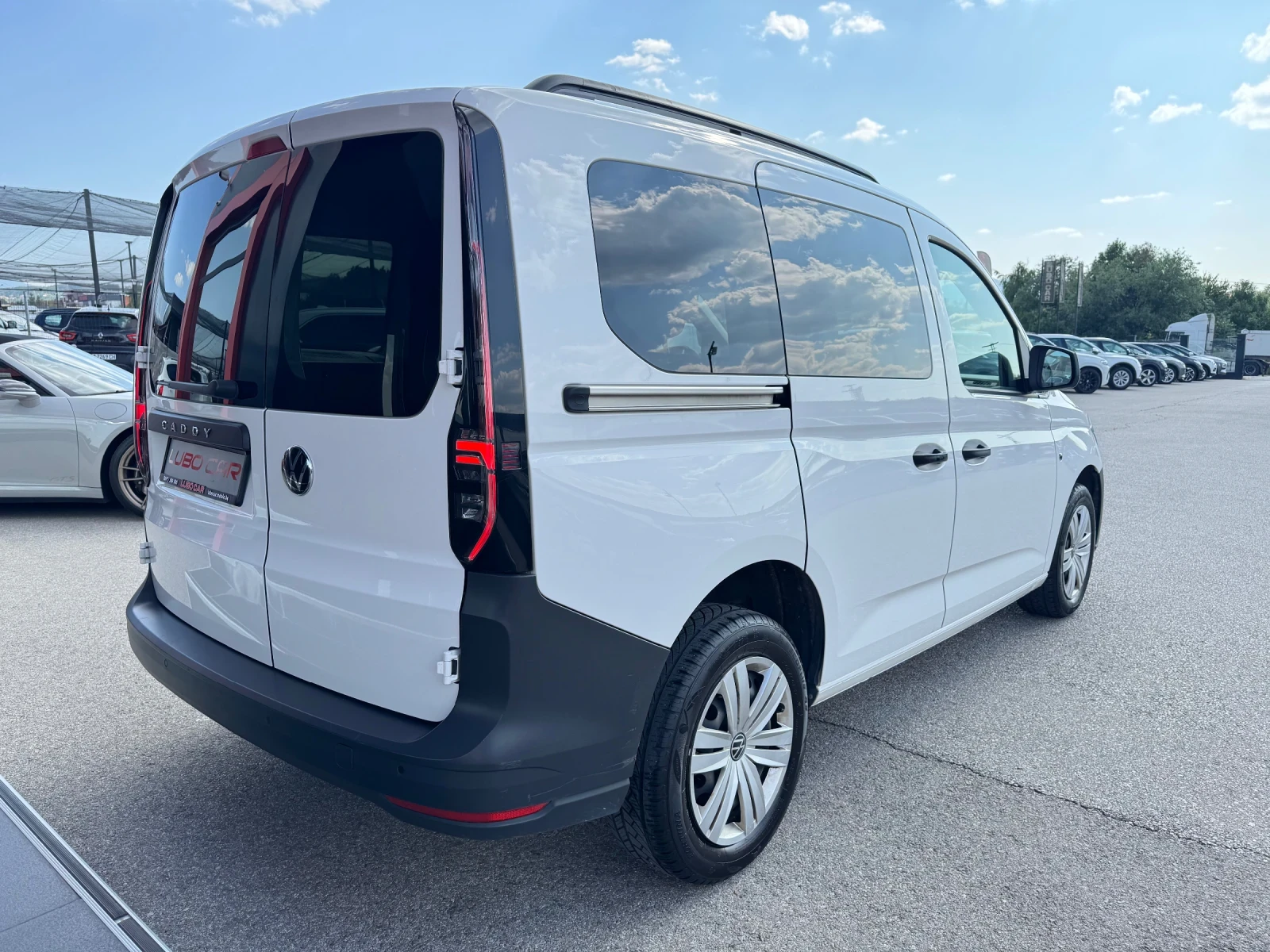 VW Caddy 2.0TDI-IQ DRIVE-CARPLAY-ТОП СЪСТОЯНИЕ - изображение 6