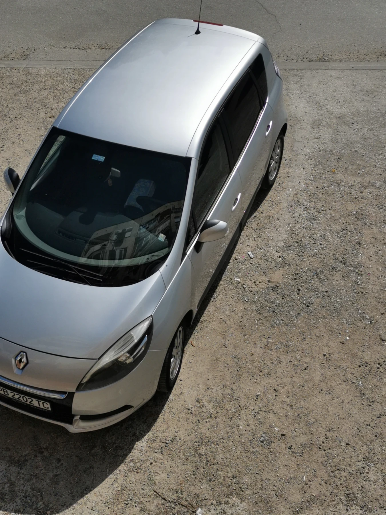 Renault Scenic МИНИВАН - изображение 3