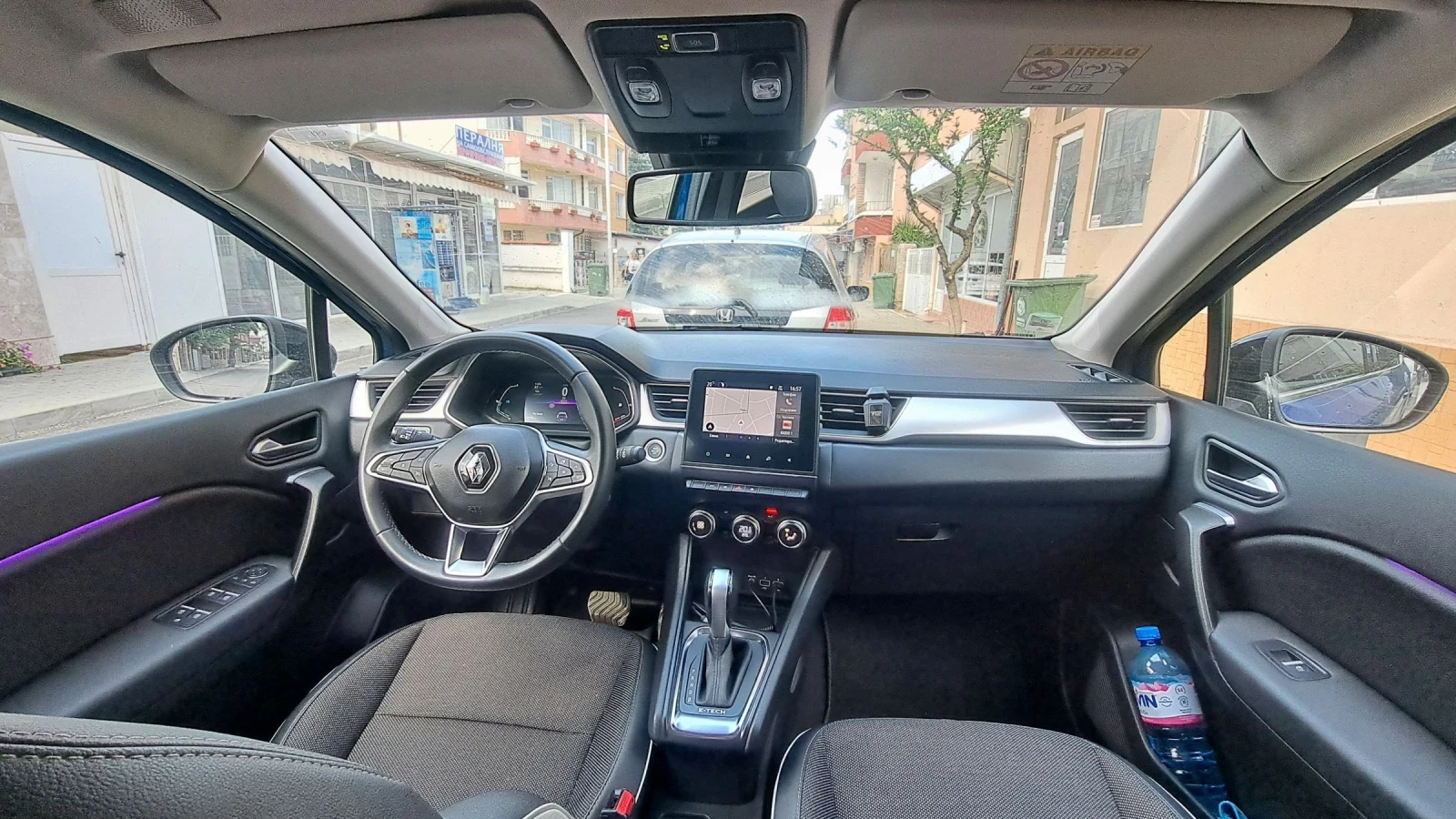 Renault Captur 1.6 E-TECH Hybrid      18000км., снимка 3 - Автомобили и джипове - 54827259