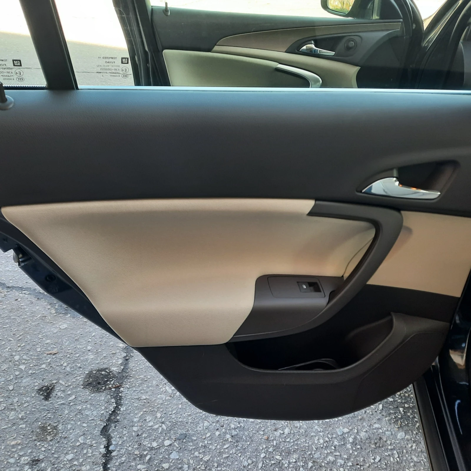 Opel Insignia 2.0TDCI/131кс. НАВИГАЦИЯ , снимка 13 - Автомобили и джипове - 53646513