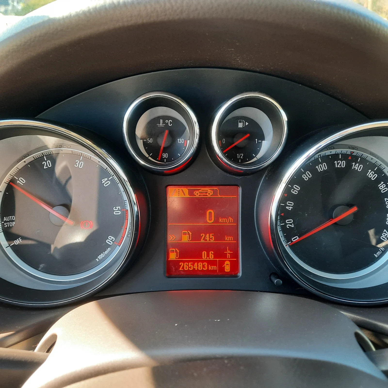 Opel Insignia 2.0TDCI/131кс. НАВИГАЦИЯ , снимка 10 - Автомобили и джипове - 53646513