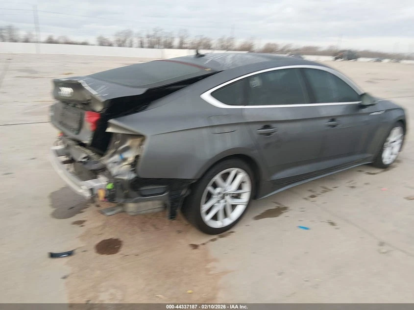 Audi A5 2.0L I-4 DI, DOHC, VVT, TURBO, 261HP All Wheel, снимка 4 - Автомобили и джипове - 53830370