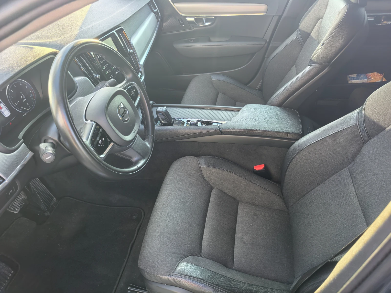 Volvo S90 2.0T Mild Hybrid, снимка 3 - Автомобили и джипове - 54100923