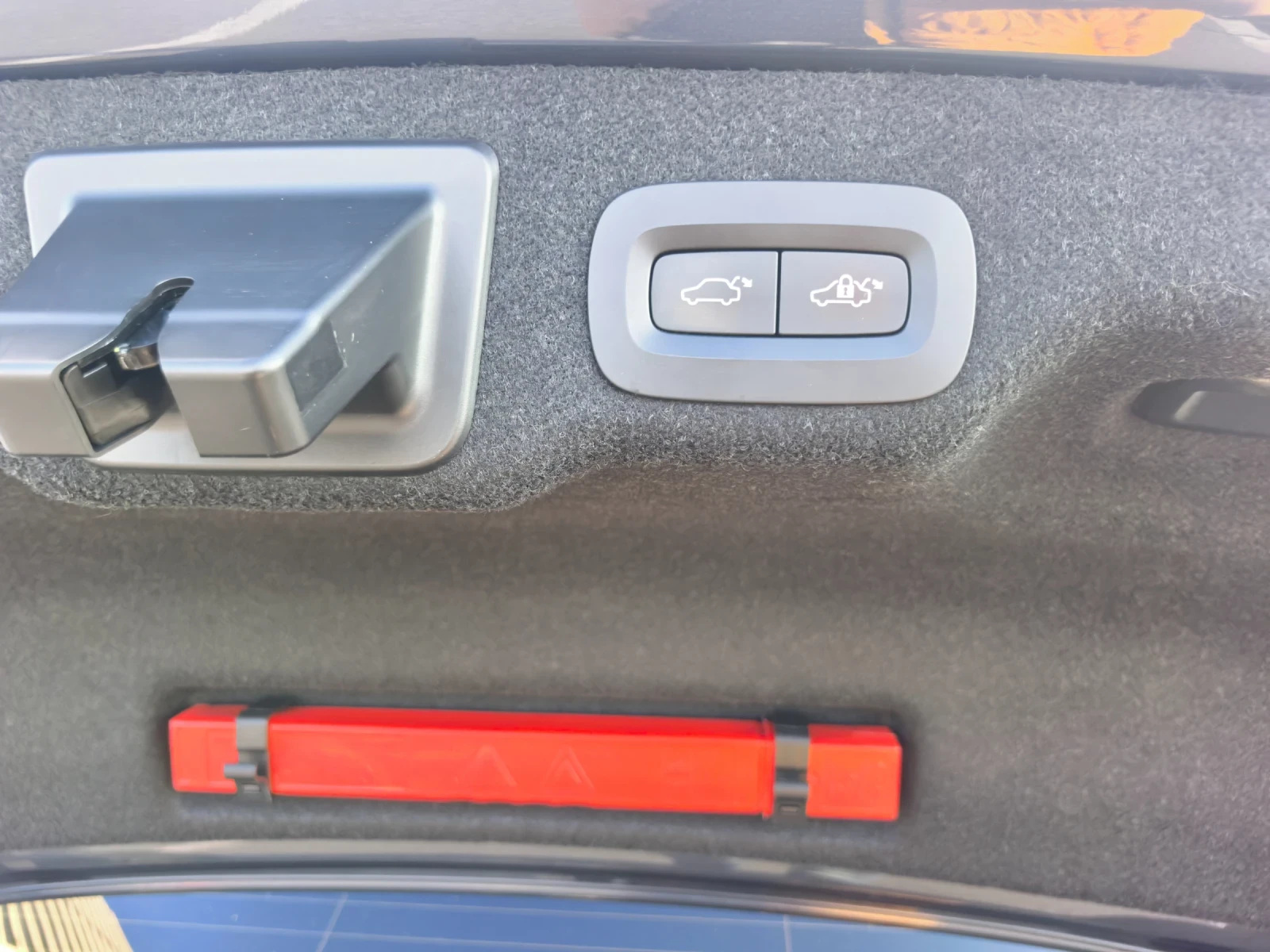 Volvo S90 2.0T Mild Hybrid, снимка 11 - Автомобили и джипове - 54100923