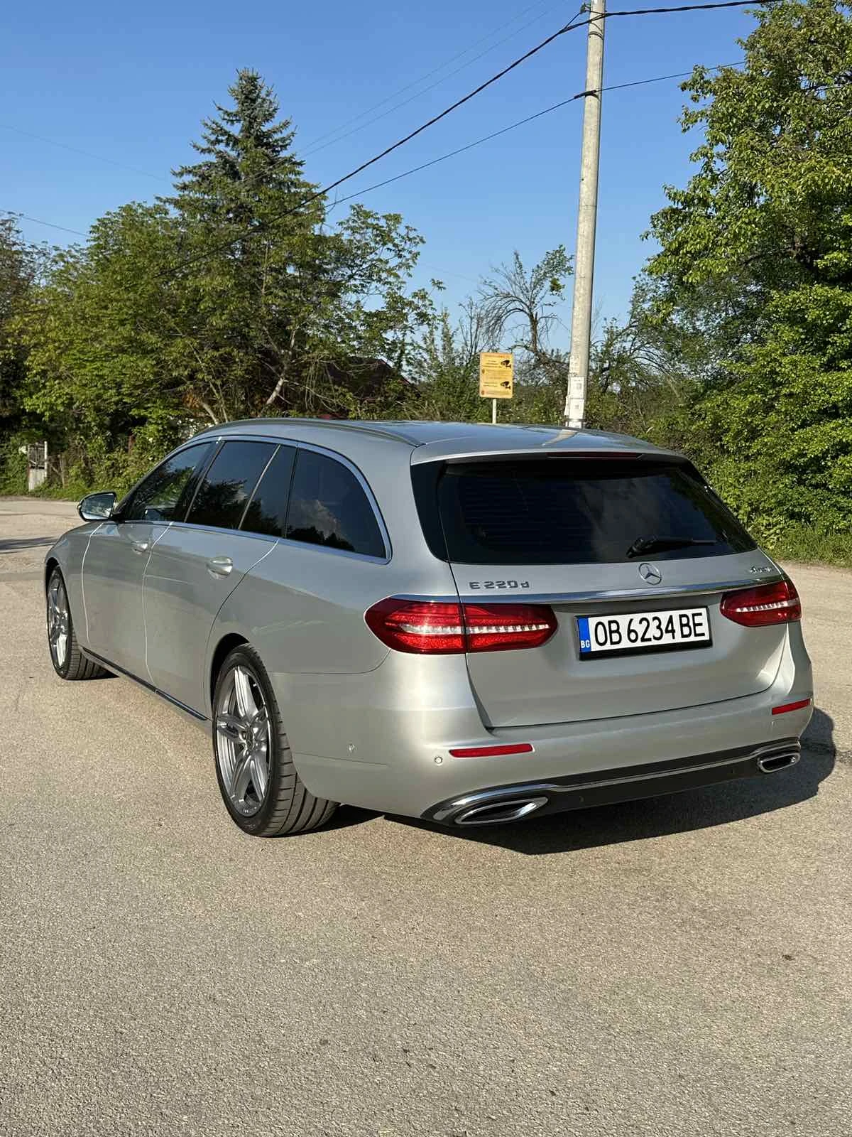 Mercedes-Benz E 220 W213 4-Matic , снимка 6 - Автомобили и джипове - 54195714