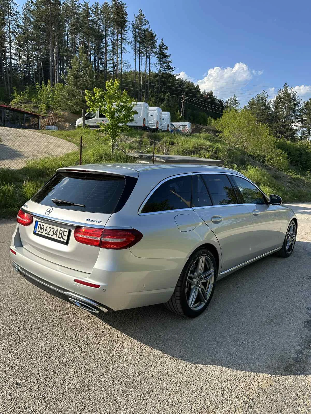 Mercedes-Benz E 220 W213 4-Matic , снимка 8 - Автомобили и джипове - 54195714