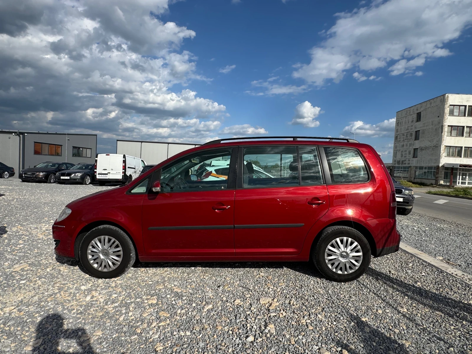 VW Touran 1.9TDI KLIMA, снимка 8 - Автомобили и джипове - 54721601