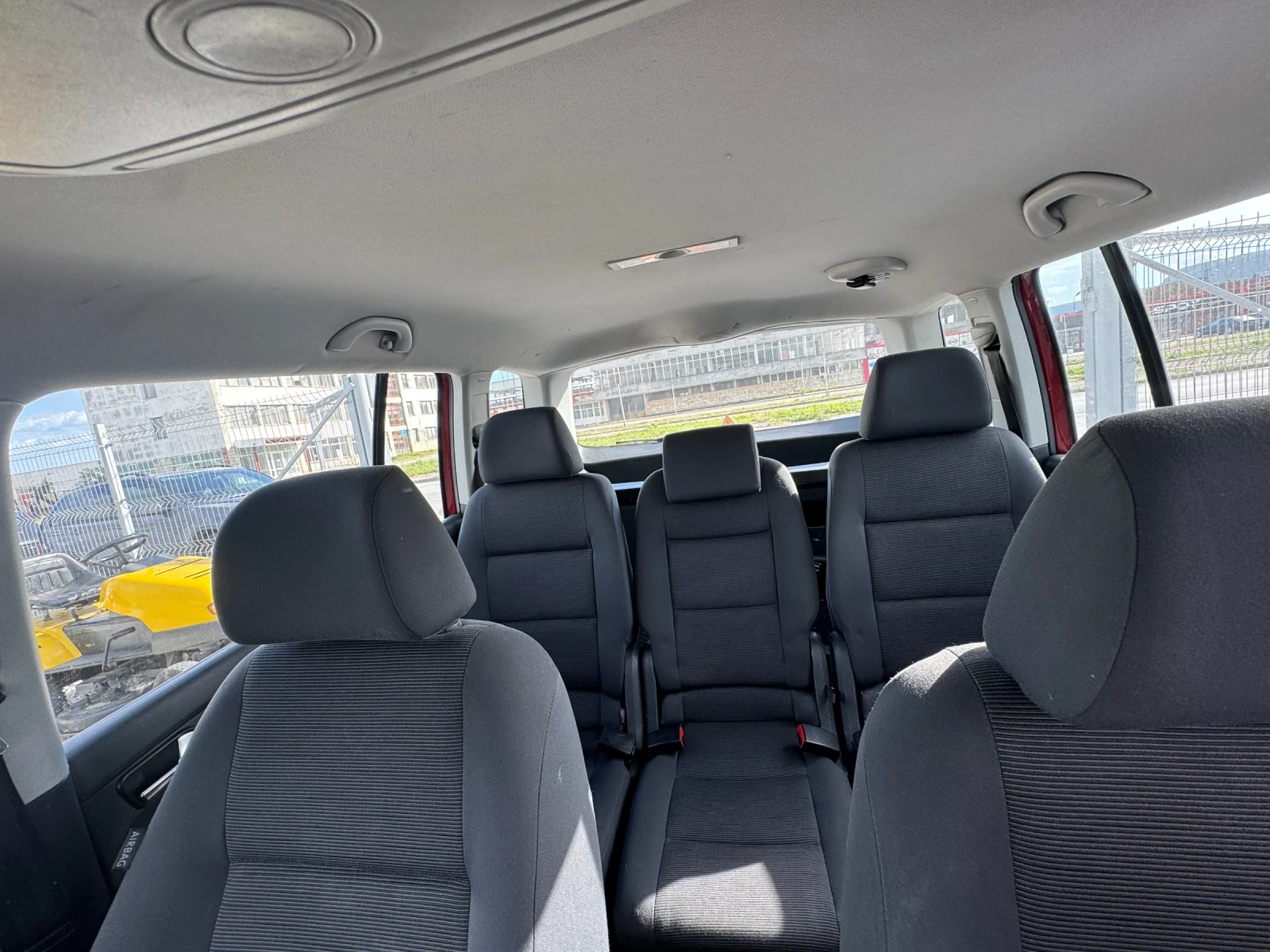 VW Touran 1.9TDI KLIMA, снимка 12 - Автомобили и джипове - 54721601