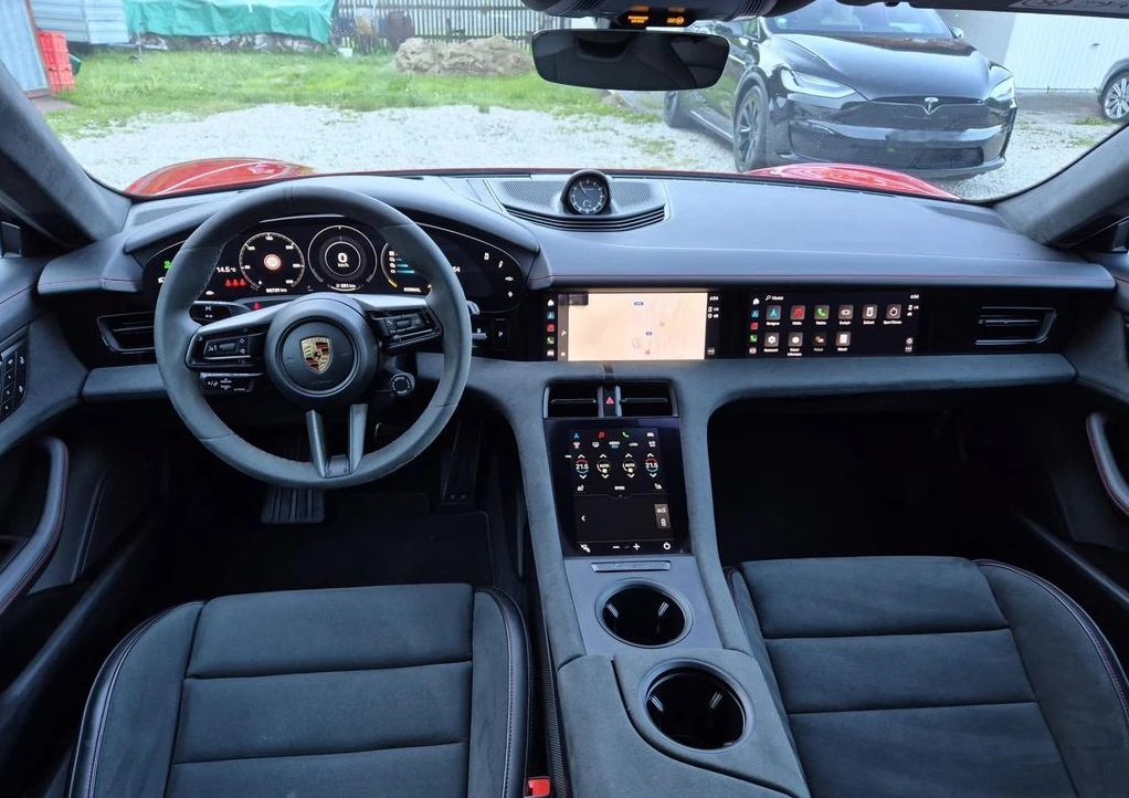 Porsche Taycan GTS Sport Turismo, снимка 6 - Автомобили и джипове - 54735864