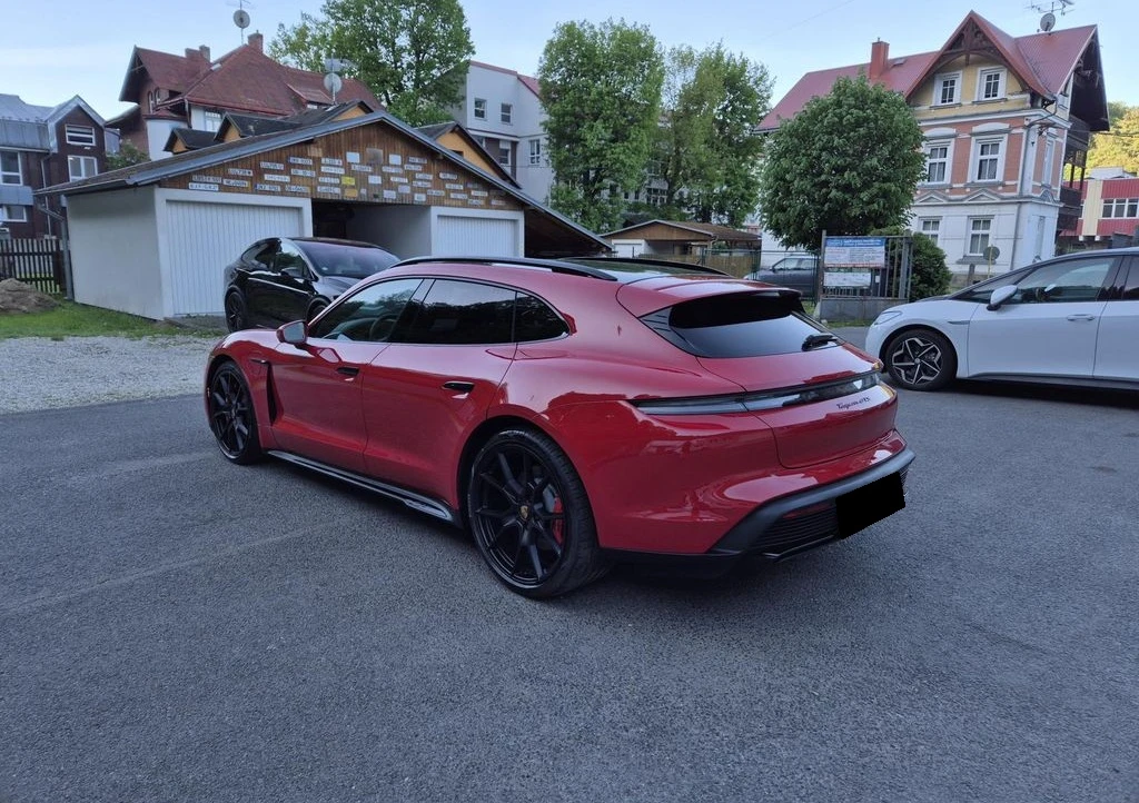 Porsche Taycan GTS Sport Turismo, снимка 3 - Автомобили и джипове - 54735864