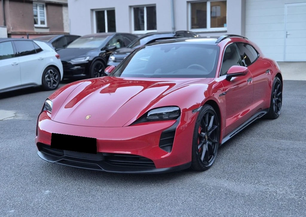 Porsche Taycan GTS Sport Turismo