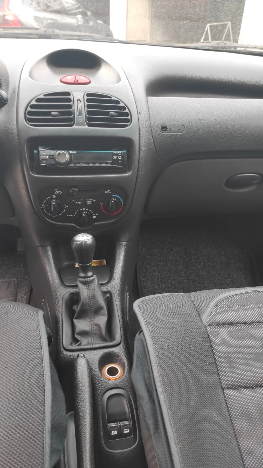 Peugeot 206, снимка 7 - Автомобили и джипове - 54742030