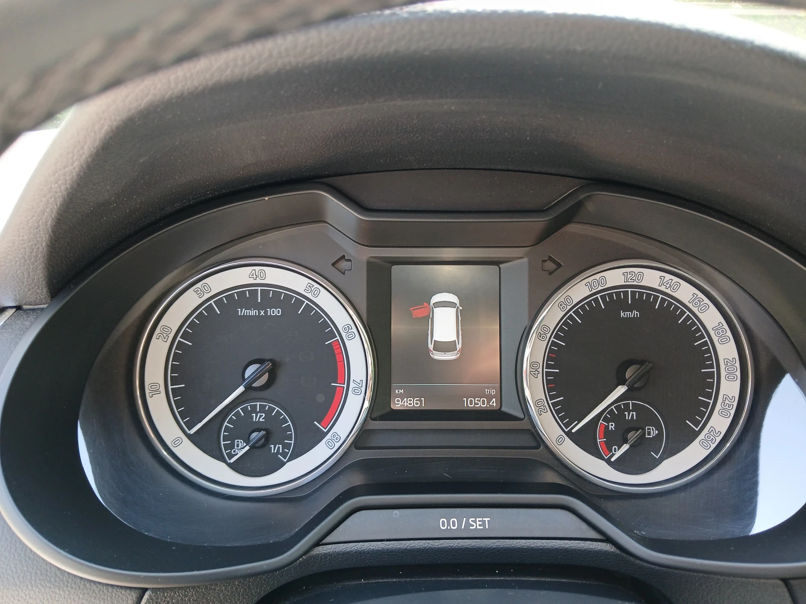 Skoda Octavia Combi CNG, снимка 6 - Автомобили и джипове - 54879256