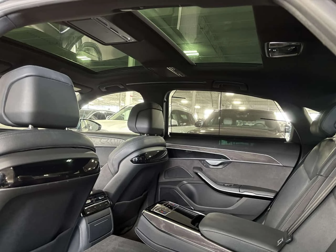 Audi A8 S LINE| QUATTRO| LONG | 3DCAM| BANGOLUFSEN| CARFAX, снимка 10 - Автомобили и джипове - 54970301