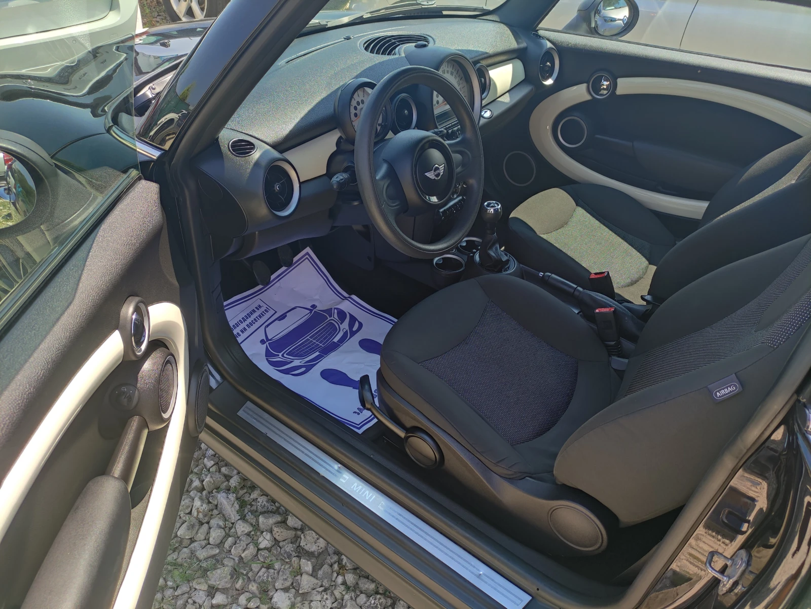 Mini Cooper One 1.6i / Swiss, снимка 7 - Автомобили и джипове - 55335658