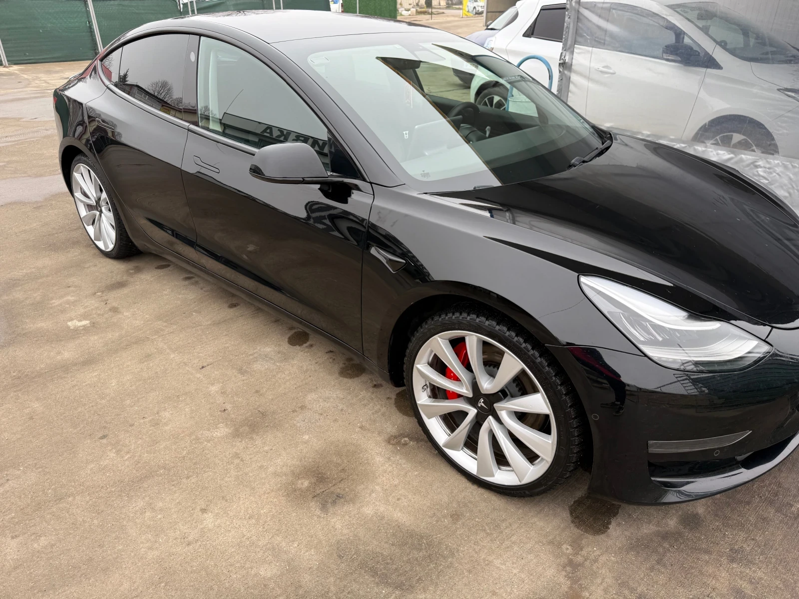 Tesla Model 3 Performance