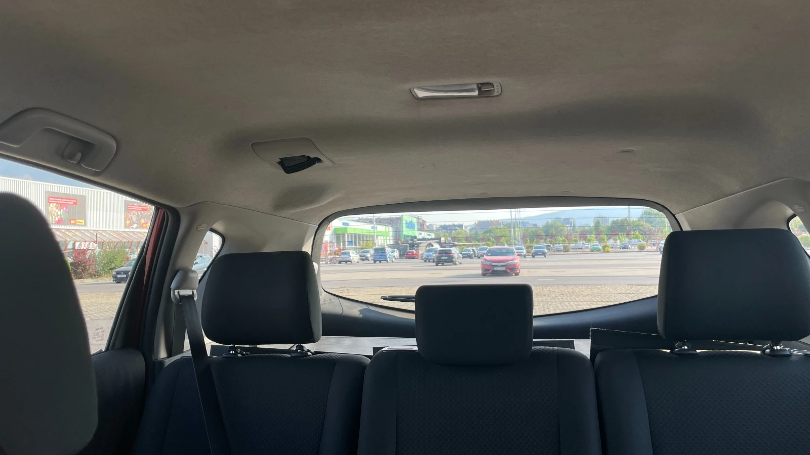 Toyota Corolla verso 7 МЕСТНА! (5+ 2), снимка 17 - Автомобили и джипове - 55772981