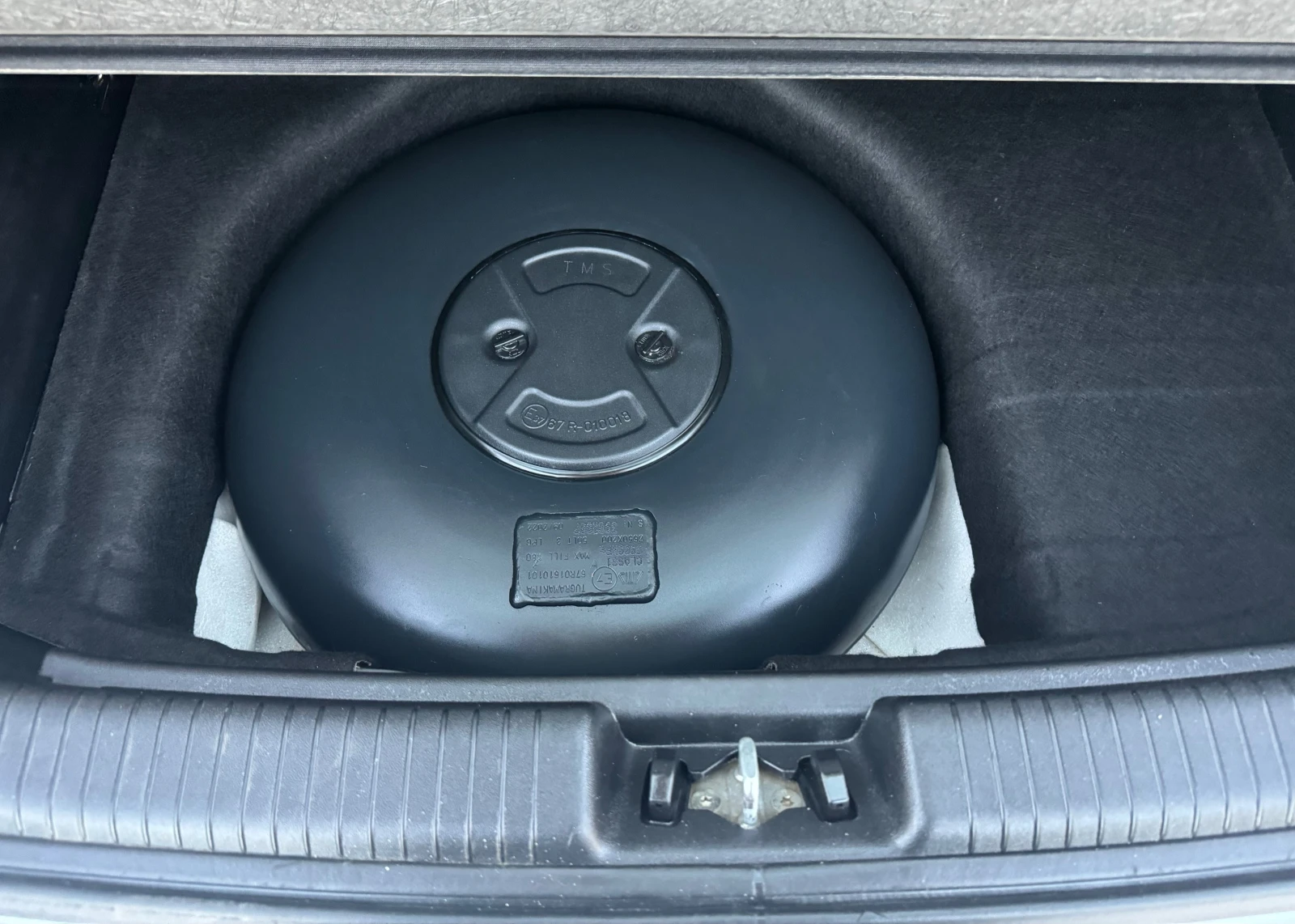 Kia Venga 1.4i* ГАЗ * ЛИЗИНГ * , снимка 13 - Автомобили и джипове - 56154527