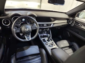Alfa Romeo Stelvio * VELOCE * CARFAX * 2 КЛЮЧА * ПАНО * ДИСТРОНИК, снимка 10