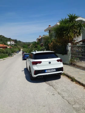 VW T-Roc R- 300 hp | Mobile.bg    3