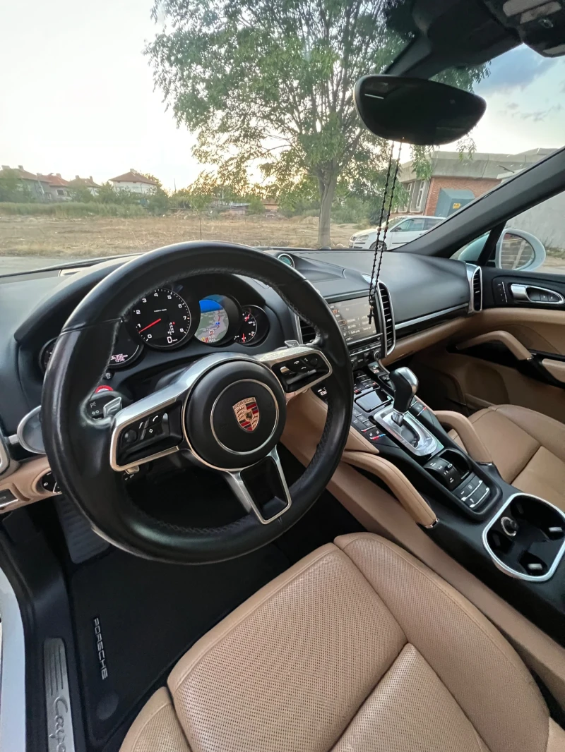 Porsche Cayenne, снимка 7 - Автомобили и джипове - 47668344