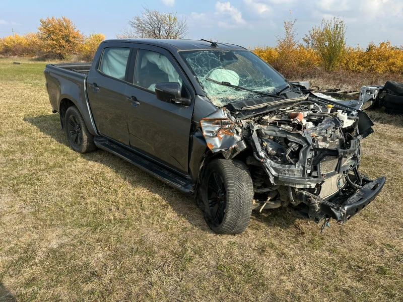 Isuzu D-max, снимка 4 - Автомобили и джипове - 47779312