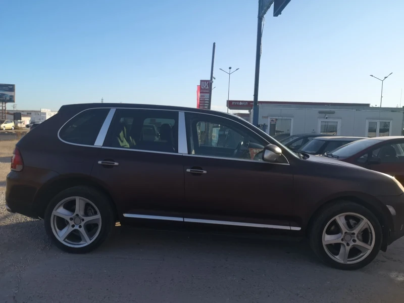 Porsche Cayenne 3.2, снимка 4 - Автомобили и джипове - 48411343