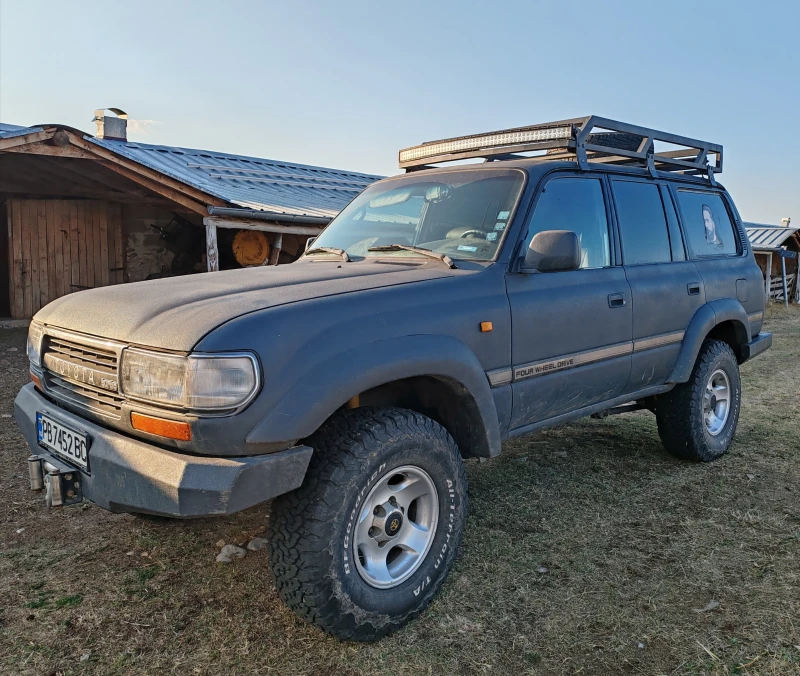 Toyota Land cruiser VX80, снимка 2 - Автомобили и джипове - 52866772