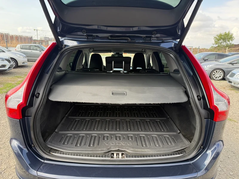 Volvo XC60 2.4D 4x4 CH Navi Automat, снимка 7 - Автомобили и джипове - 51689657