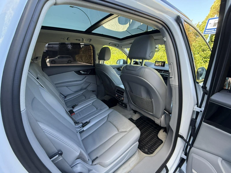 Audi Q7 AUDI Q7 3.OT, снимка 11 - Автомобили и джипове - 52527086