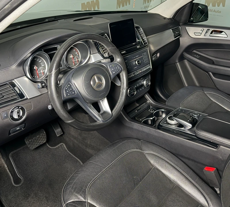 Mercedes-Benz GLS 350 d Bluetec* Вентилация* Pano, снимка 7 - Автомобили и джипове - 53020628