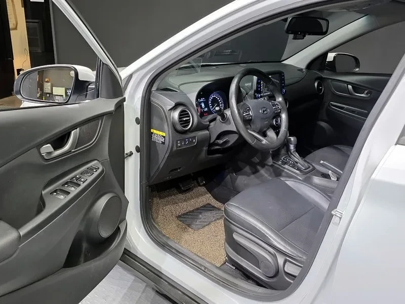 Hyundai Kona 1.6 2Wd Smart, снимка 10 - Автомобили и джипове - 53764133