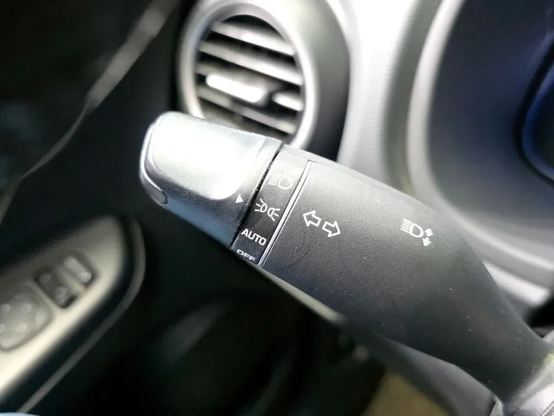 Hyundai Kona 1.6 2Wd Smart, снимка 15 - Автомобили и джипове - 53764133