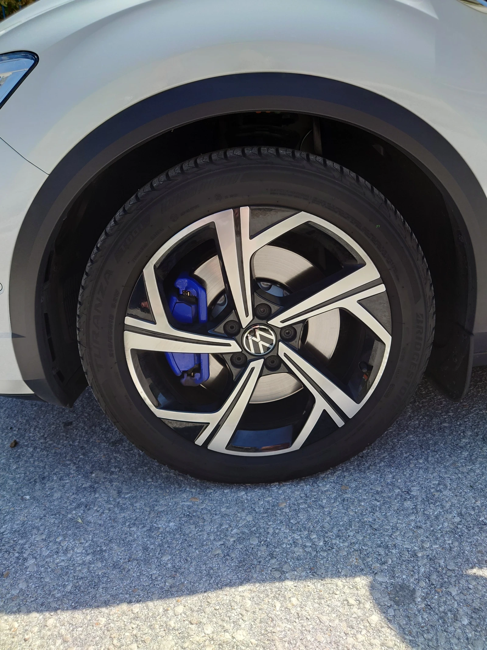 VW T-Roc R- 300 hp - изображение 5
