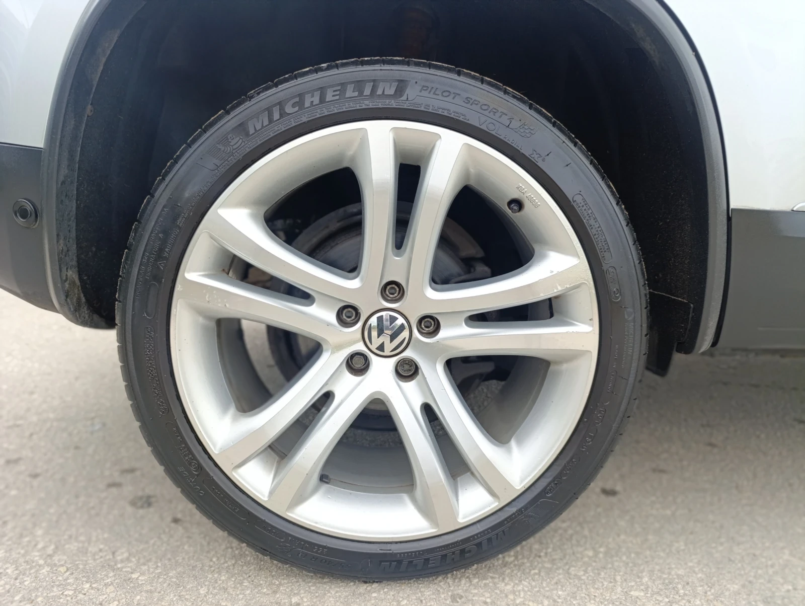 VW Tiguan 2.0TDI 140 FOR MOTION FACE - изображение 6