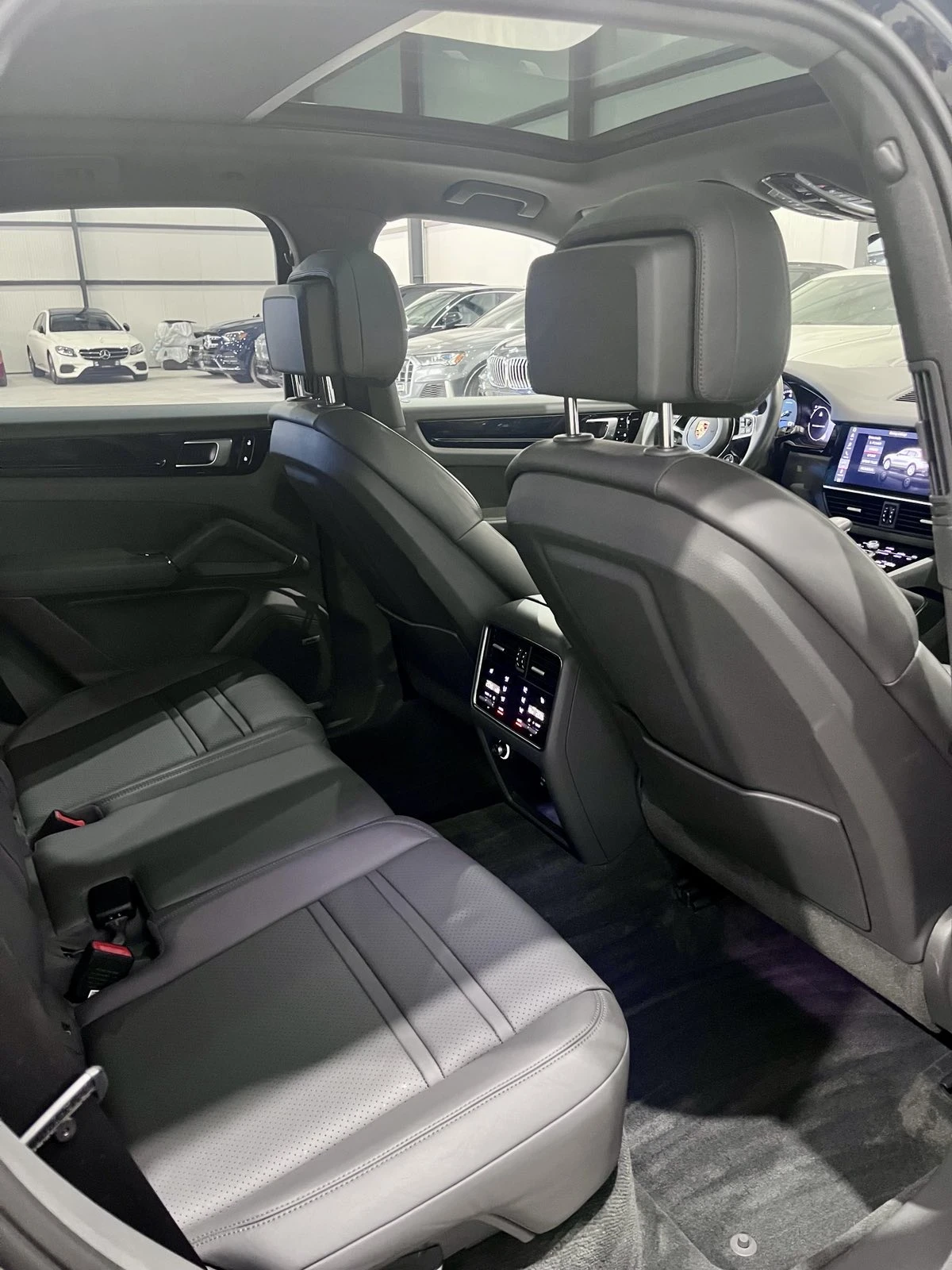 Porsche Cayenne E-Hybrid Sport Chrono | Mobile.bg — изображение 11