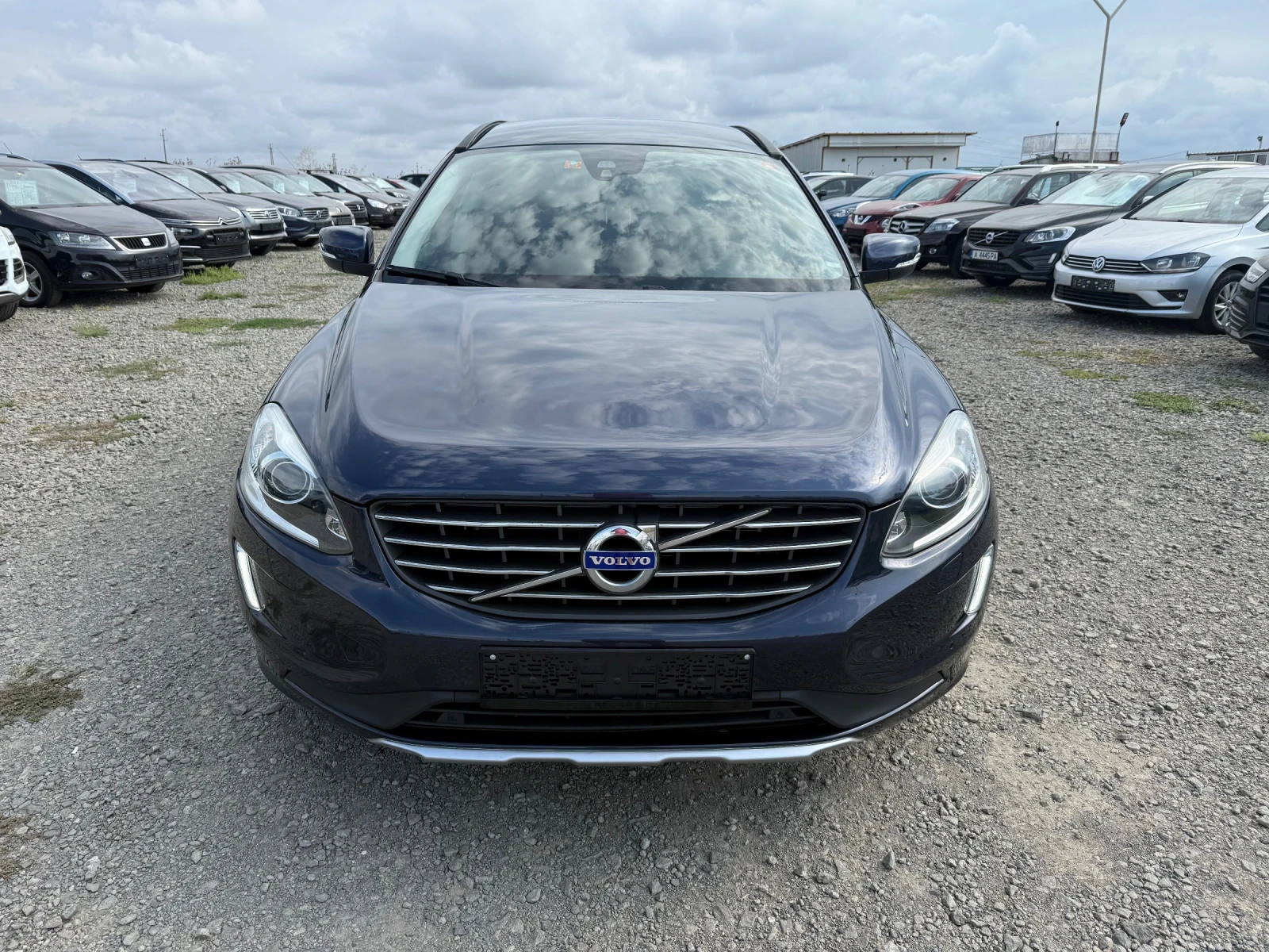 Volvo XC60 2.4D 4x4 CH Navi Automat - изображение 2