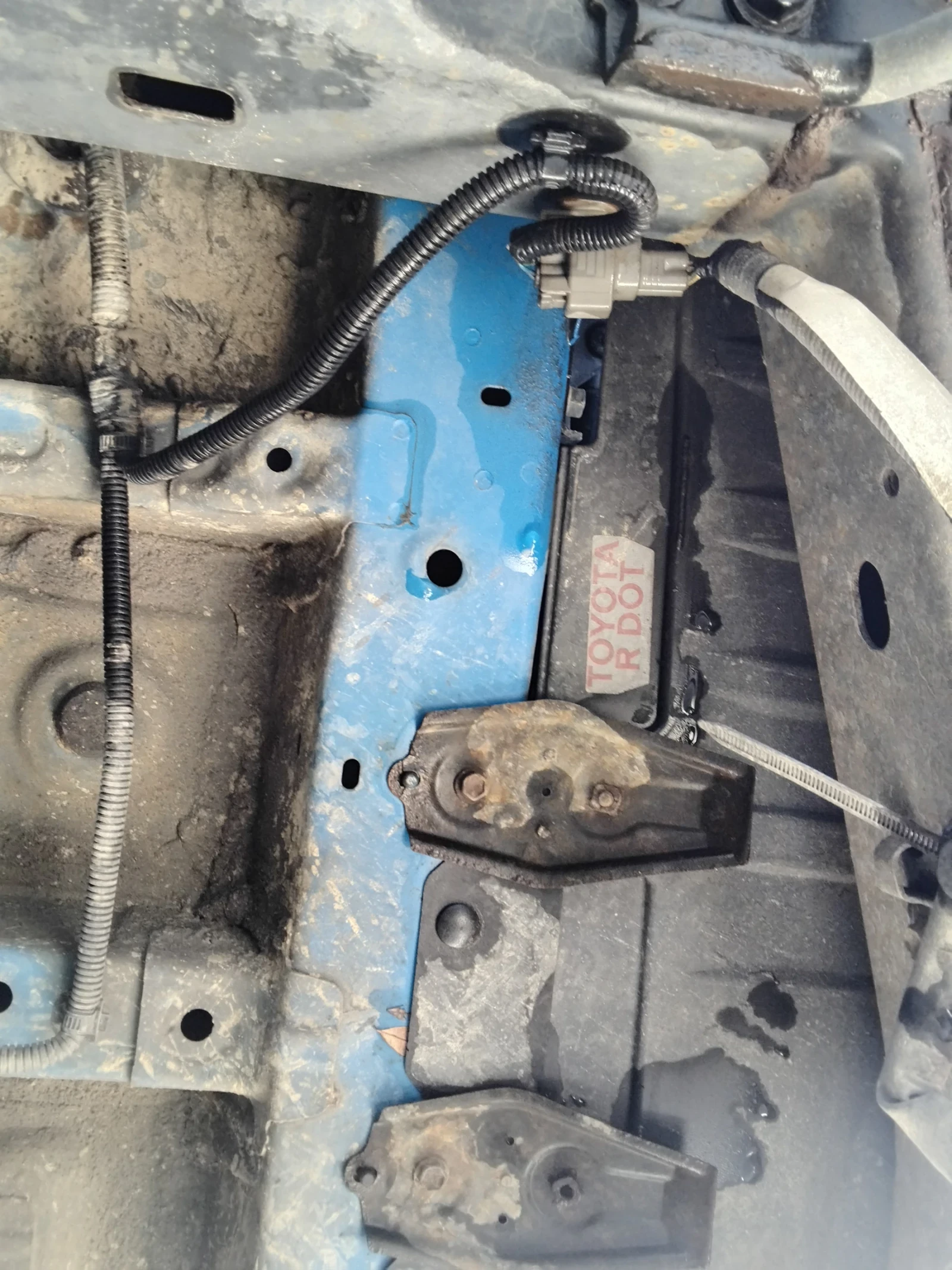 Toyota Fj cruiser 4000k.c - изображение 9